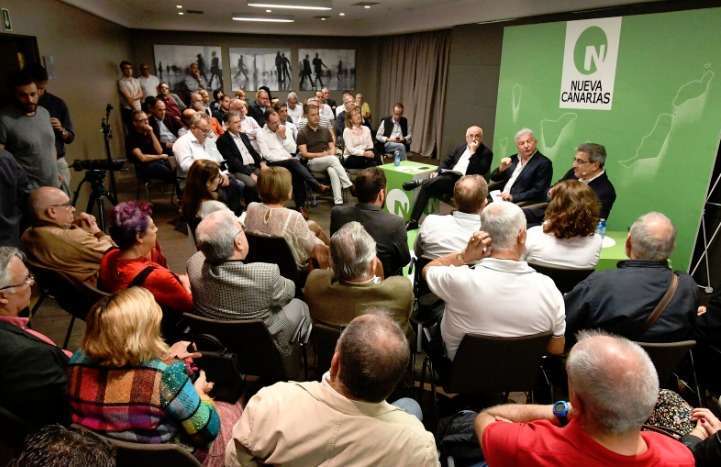Momento del encuentro de anoche en la capital grancanaria (Foto TA)
